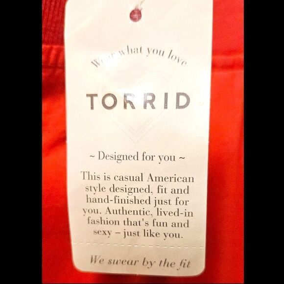 NEW TORRID BRIGHT CORAL Cinch Stretch Poplin Cropped Cargo Pants - Picture 3 of 16